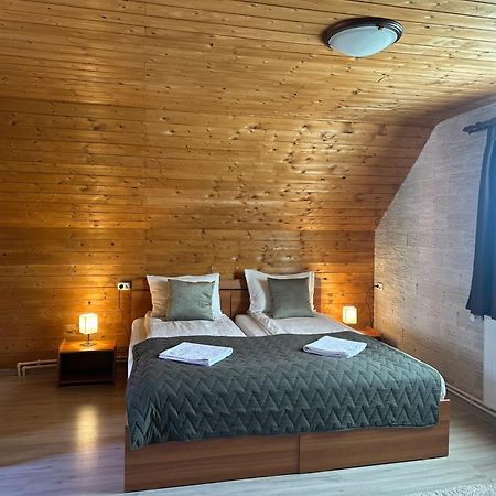 Somogyi Vendeghaz Bed & Breakfast Bancu Eksteriør bilde